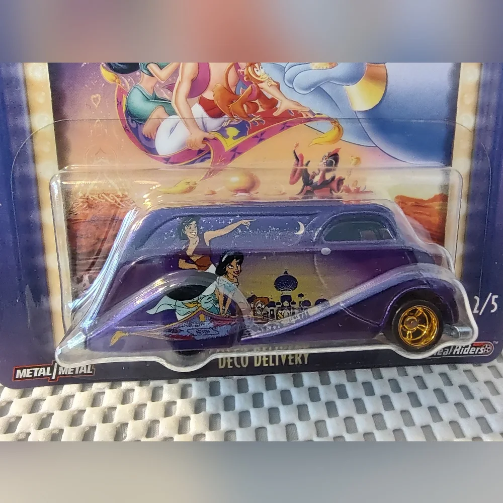 Hot Wheels Premium Walt Disney Classic Aladdin Deco Delivery NWT Real Riders